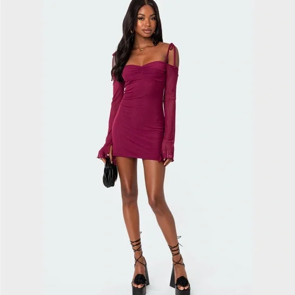 Edikted Mini Dress Off-Shoulder - Picture 2 of 5